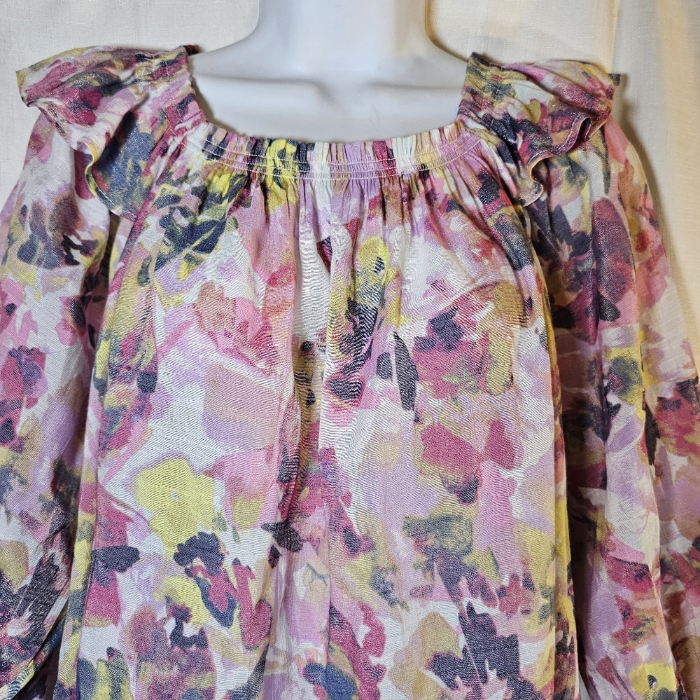 3/$20 Zac & Rachel L Abstract Floral Top - Picture 8 of 8